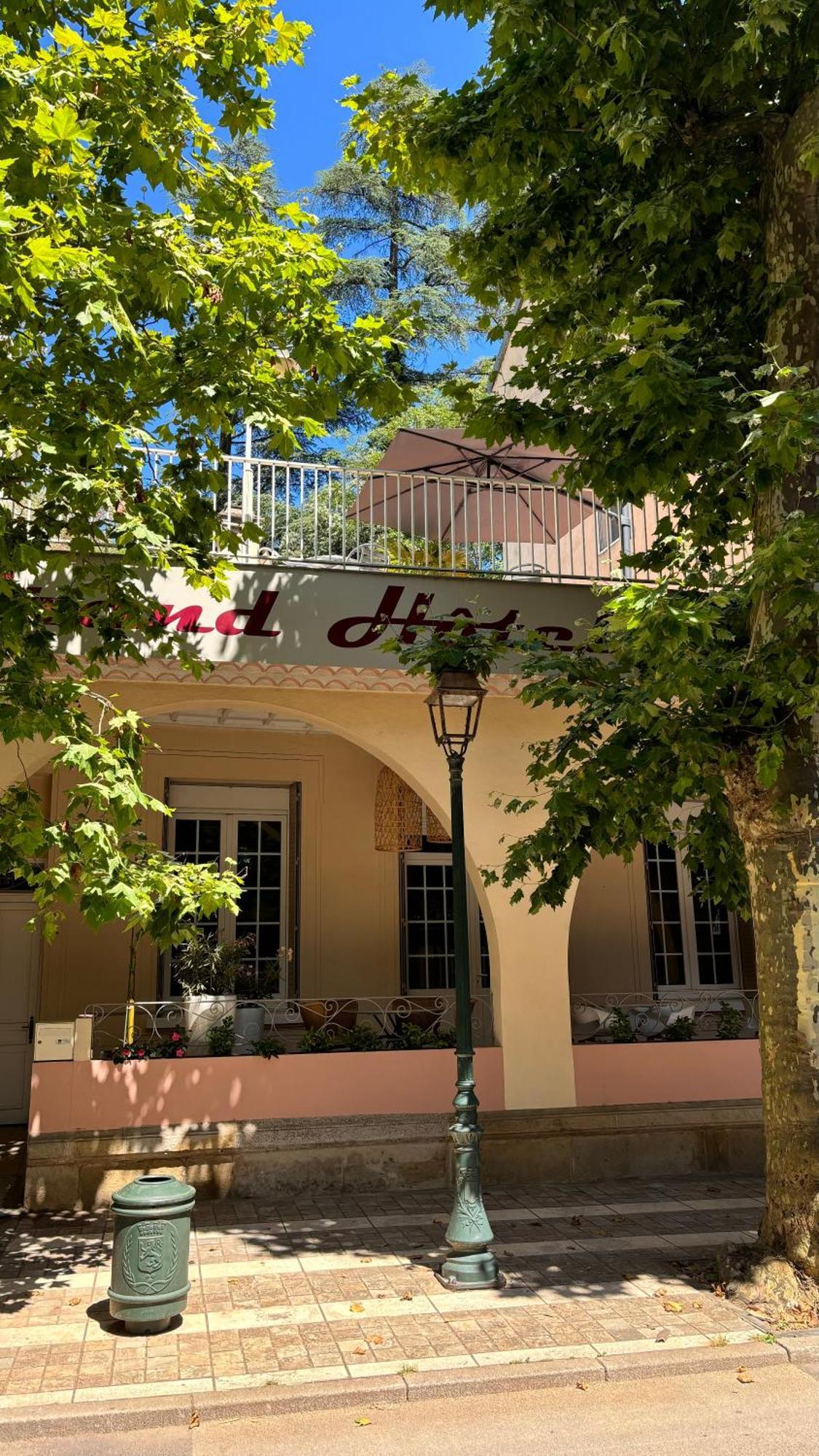 Grand De Lyon Hotel