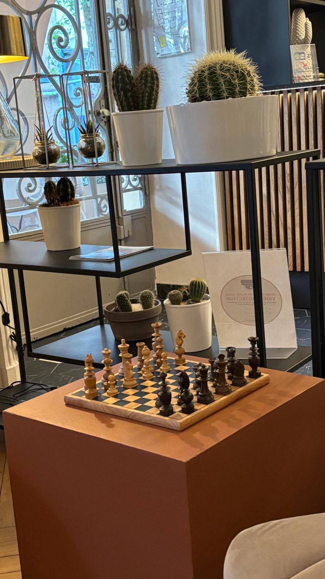Hotel Grand De Lyon 3*