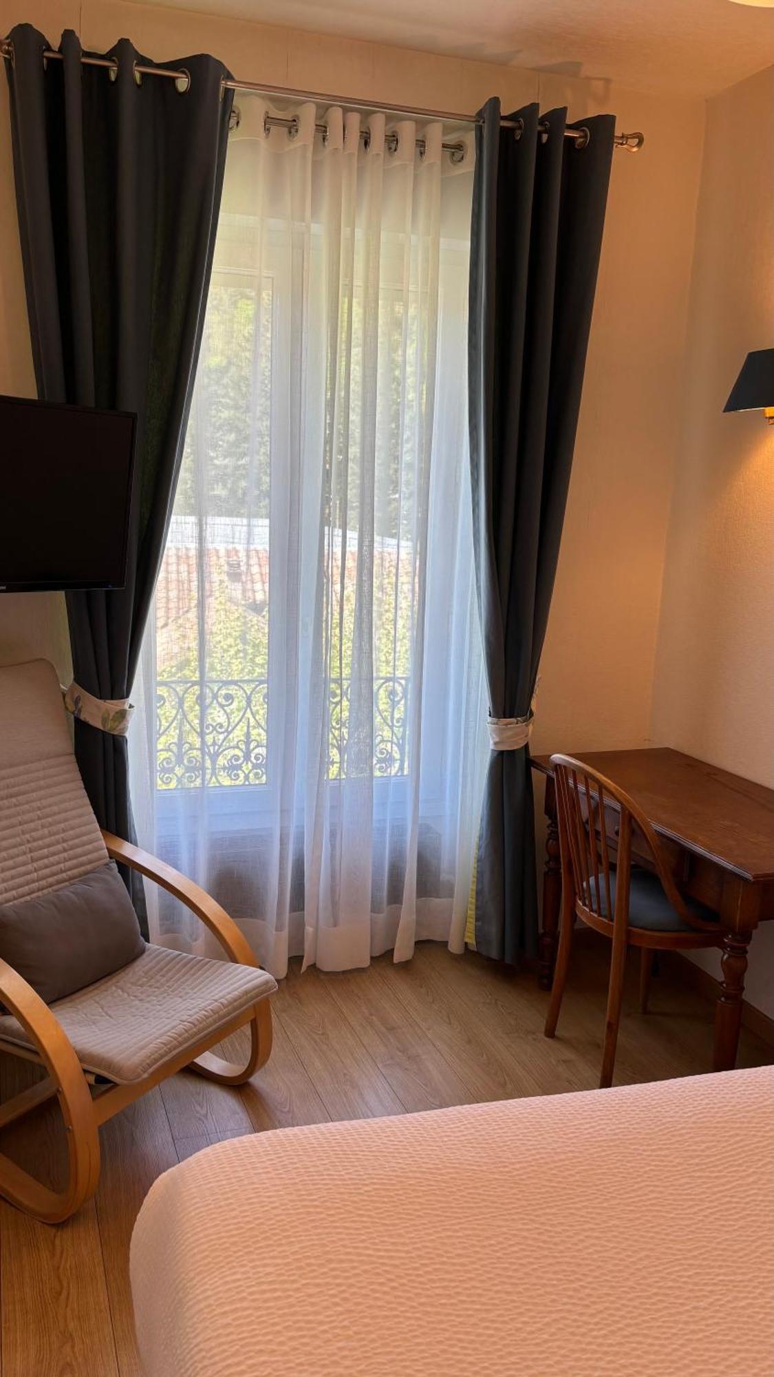 Grand De Lyon 3*