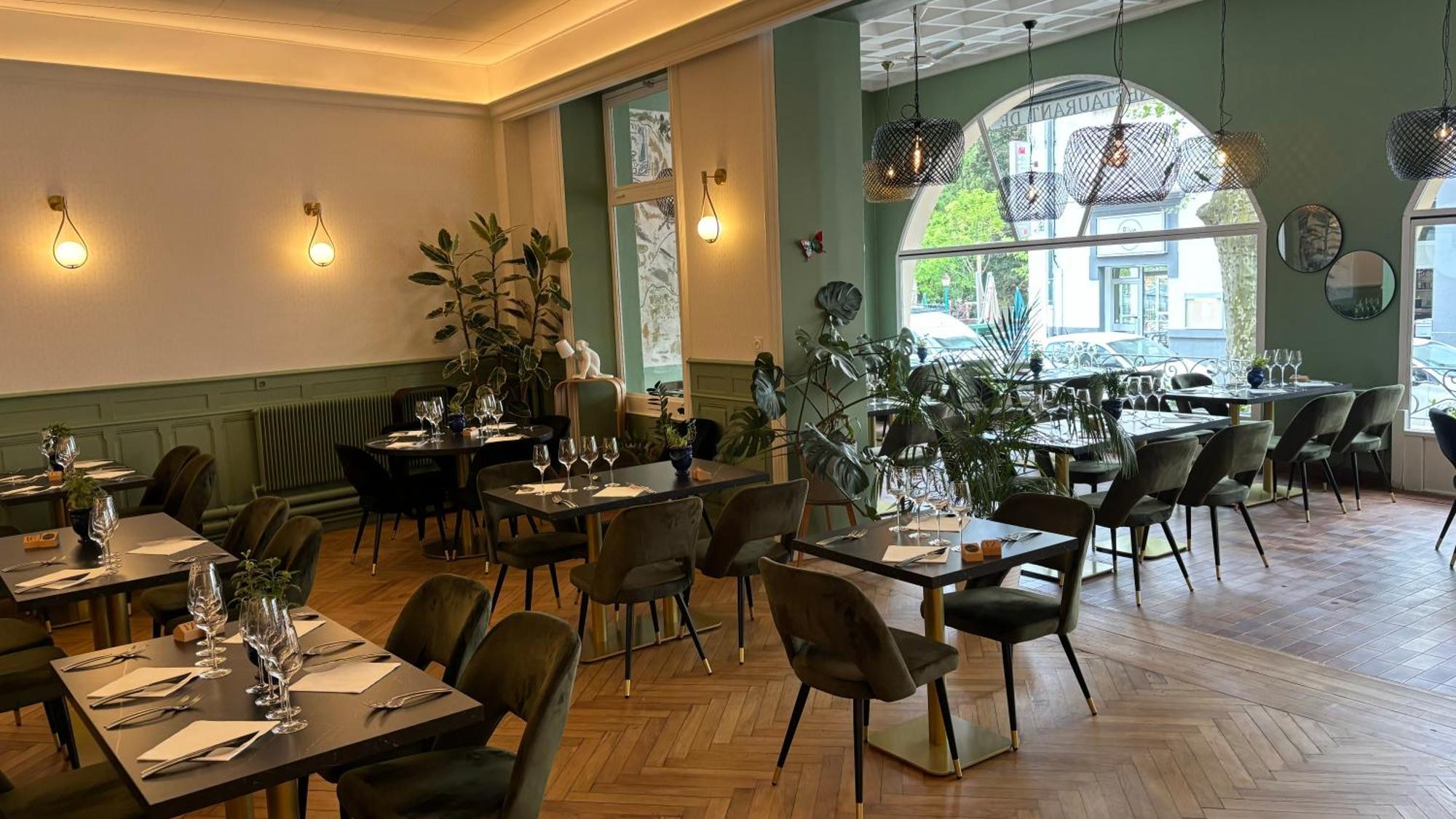 Logis Restaurant Grand De Lyon Vals-les-Bains