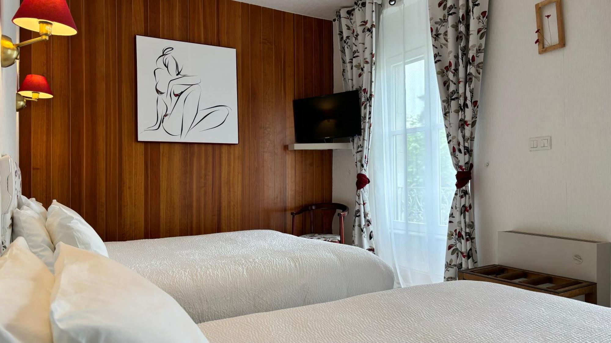 Logis Restaurant Grand De Lyon Hotel
