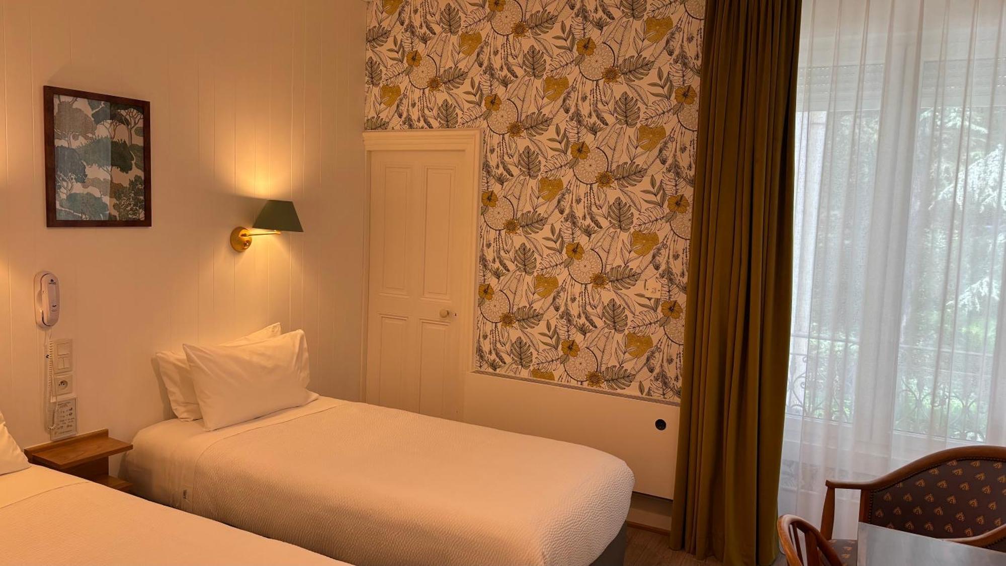 Grand De Lyon Hotel 3*