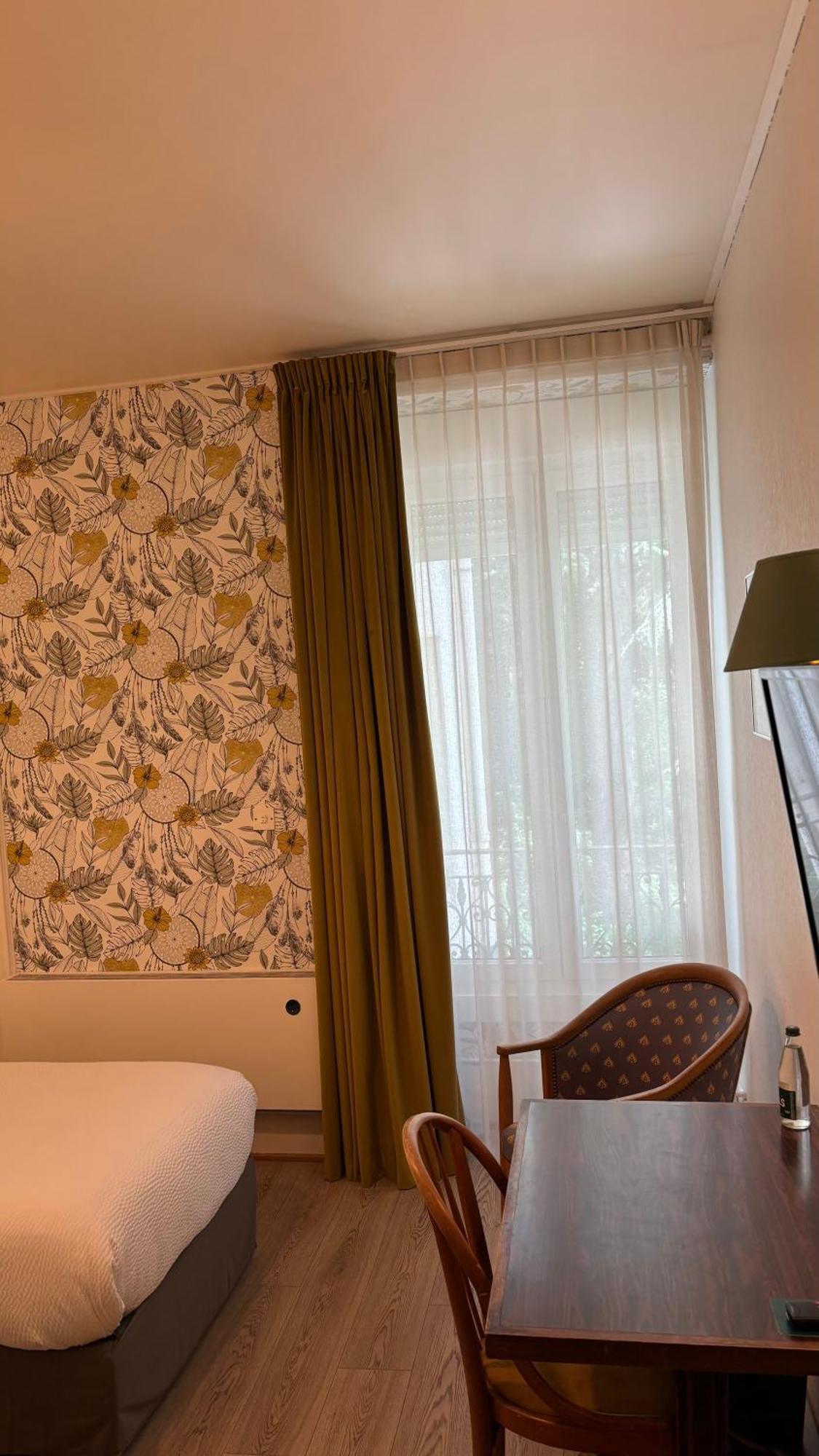 Logis Restaurant Grand De Lyon Hotel Vals-les-Bains